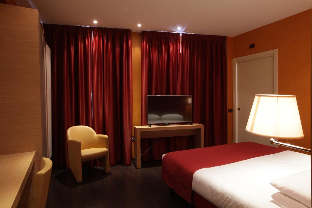 Best Western Hotel Piemontese Μπέργκαμο Εξωτερικό φωτογραφία